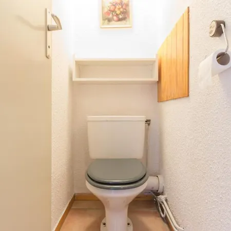 Renove, Proche Telecabine, Rez-de-chaussee, Pour 4/5 Personnes - Fr-1-181-2539